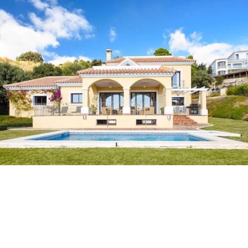Stunning family friendly villa in Monte Mayor