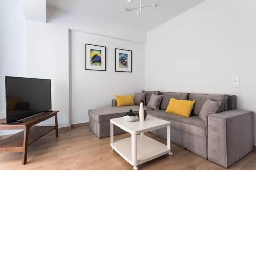 Stunning Flat with Lovely Terrace & Parking Garage