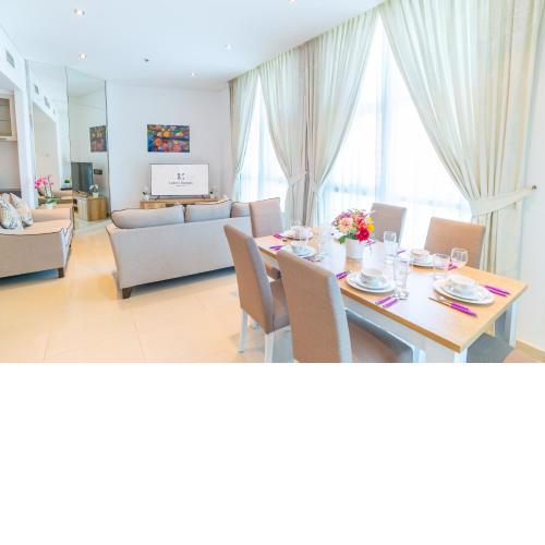 Stunning Furnished 2BR Apt in the heart of Dubai Marina- EVA