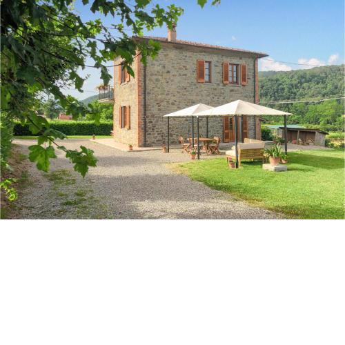 Stunning home in Arezzo with 3 Bedrooms and WiFi