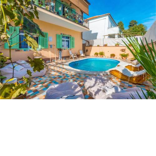Stunning home in Biograd na moru w/ Outdoor swimming pool and 4 Bedrooms