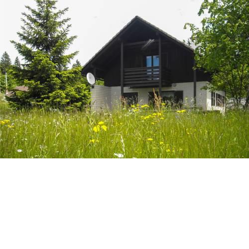 Stunning home in Crni Vrh nad Idrijo w/ 3 Bedrooms