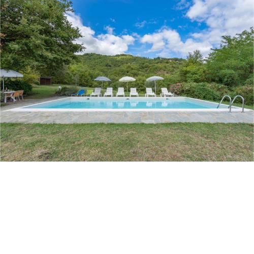 Stunning home in Dicomano FI with 4 Bedrooms, Private swimming pool and Outdoor swimming pool