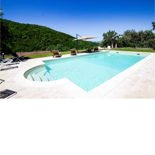 Stunning home in Loc, Spicciano with Outdoor swimming pool and 6 Bedrooms