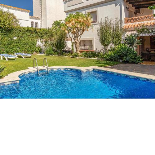 Stunning home in Marbella with WiFi, Outdoor swimming pool and 5 Bedrooms