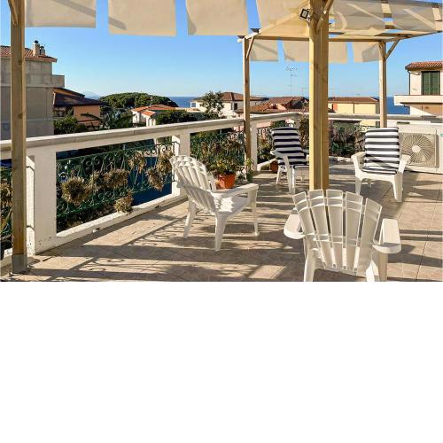 Stunning home in Parghelia with WiFi and 5 Bedrooms