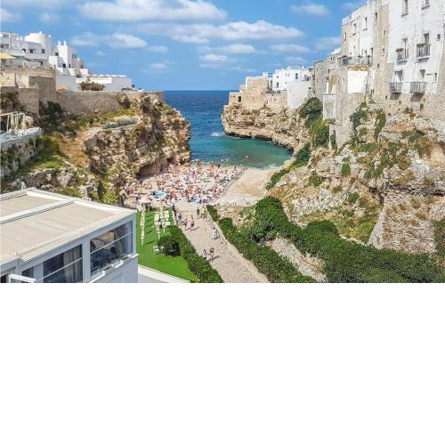Stunning home in Polignano a Mare with 1 Bedrooms
