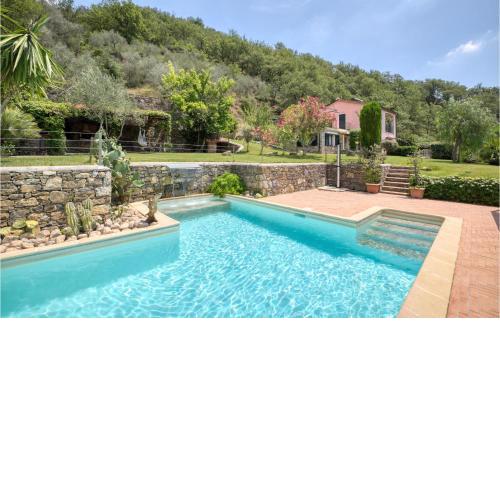 Stunning home in Prel with WiFi, Private swimming pool and Outdoor swimming pool