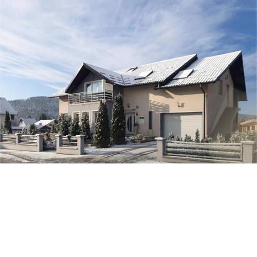 Stunning home in Ravna Gora w/ Jacuzzi, WiFi and 5 Bedrooms