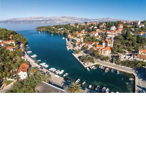 Stunning home in Splitska w/ 2 Bedrooms