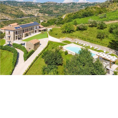 Stunning home in Torchiara with 9 Bedrooms, WiFi and Outdoor swimming pool