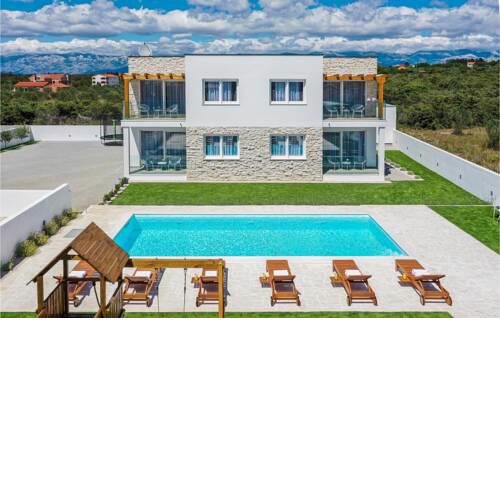 Stunning home in Vrsi w/ WiFi, Outdoor swimming pool and 4 Bedrooms