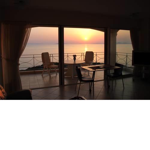Stunning Maisonette, 200m from the beach
