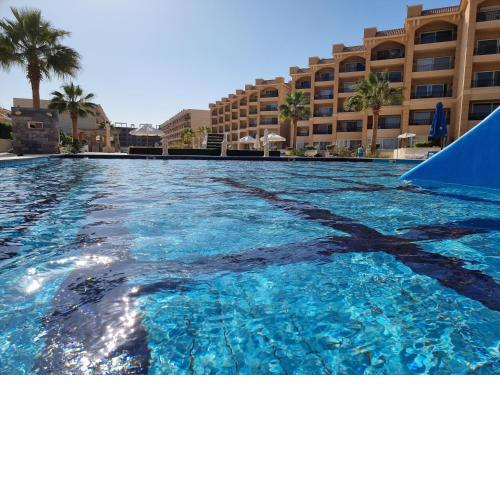 Stunning New 2-Bed Apartment near El Gouna