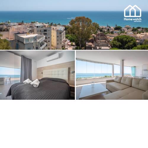 Stunning new apartment with amazing sea views at the beach
