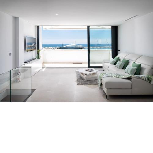 Stunning Puerto Banús Duplex with Marina Views