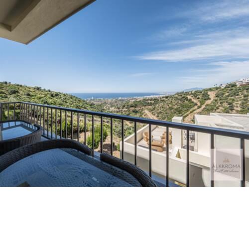 Stunning Resort Apartment with amazing ocean views
