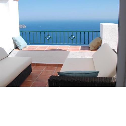 Stunning sea views pool garden