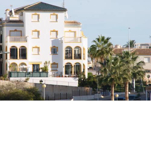 Stunning South Facing Apartment, La Zenia,