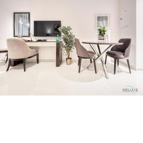 Stunning Studio at Golf Promenade 2A Damac Hills by Deluxe Holiday Homes