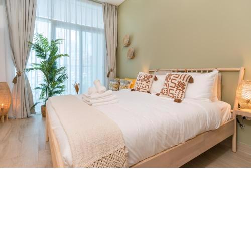 Stunning studio with Balcony with Marina view