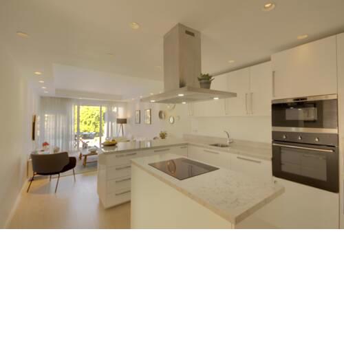 Stunning three bedroom garden apartment