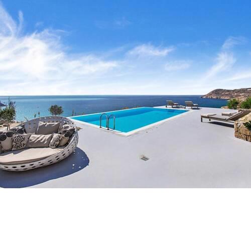 Stunning Villa, Best Location, Private Pool, Walk to Elia Beach