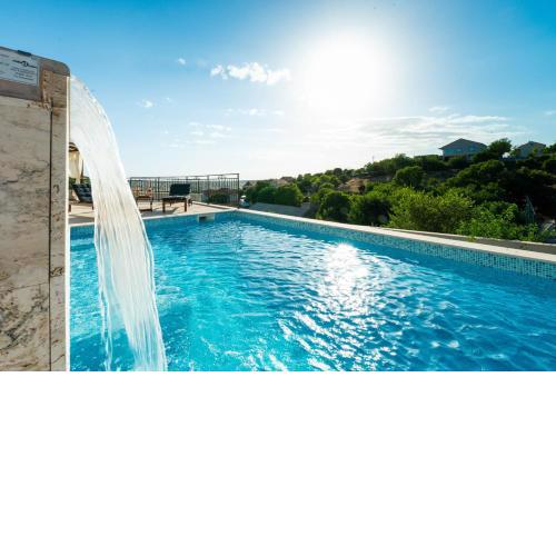 Stunning Villa Kate with pool, Zadar County