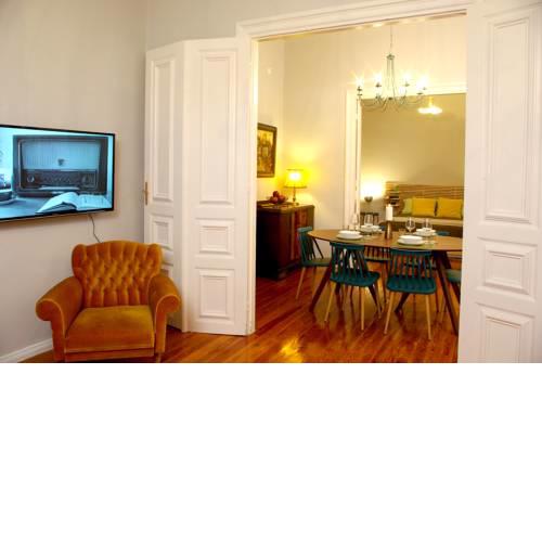 stylish 150 m² apartment in center of Athens