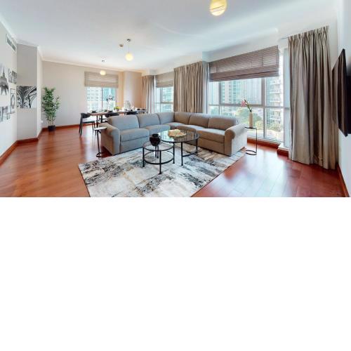 Stylish 2-Bed Apt Burj Khalifa and Fountain Views