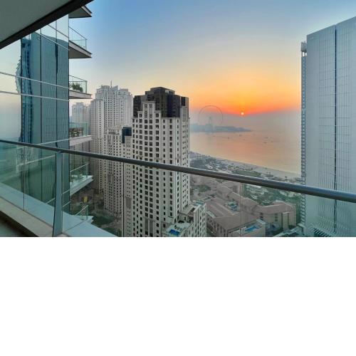 Stylish 2 BR with Sea View & Sunset View by Livbnb