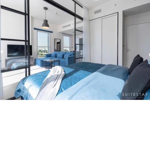 Stylish 2BHK Apartment Direct Mall Access