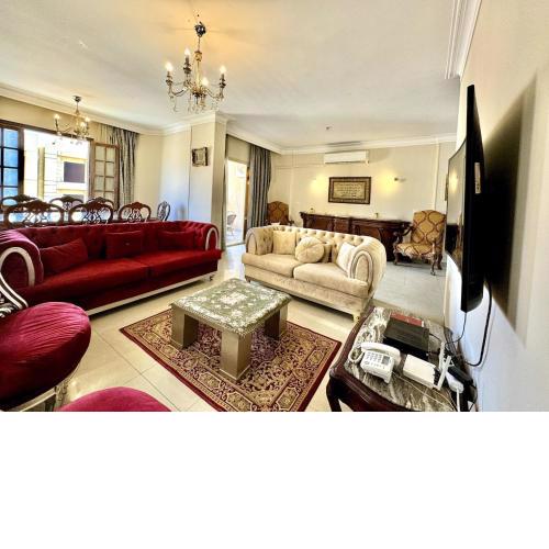 Stylish 2BR Getaway in Prime New Cairo Location
