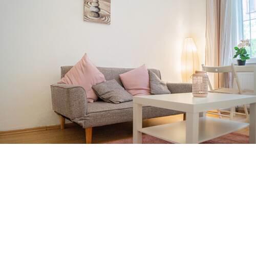 Stylish Apartment - 12 min. from Downtown