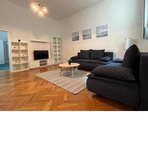 Stylish Apartment bei Urania 1BR & 1LR
