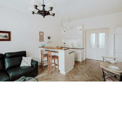 Stylish Apartment near Prague Castle