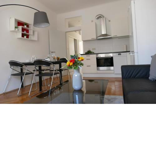 Stylish Apartment near Stadthalle