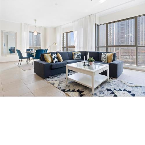 Stylish Apartment with Partial Burj Khalifa View