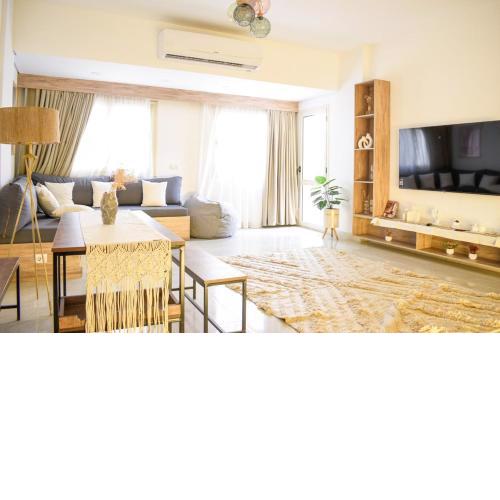 Stylish Compound 3BR with Cozy Garden in New Cairo