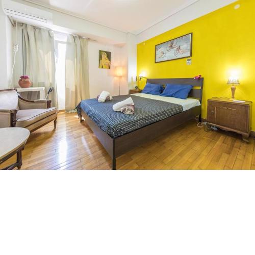 Stylish & cozy apt in Exarchia