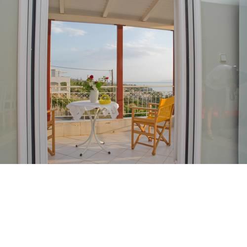Stylish Flat/ Romantic Sunsets, 300m To The Beach