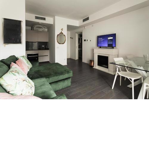 Stylish Flat with Garden