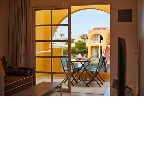 Stylish Holiday Home Tisalaya 40 By Pride Properties