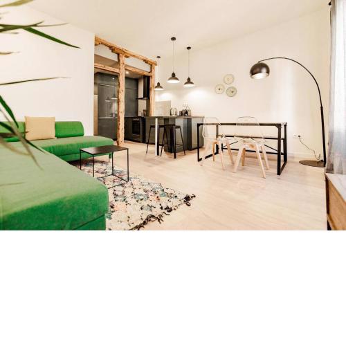 STYLISH NEST 1BD PLAZA MAYOR - SOL