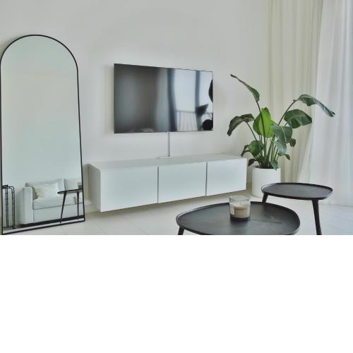 Stylish One Bedroom Apartment
