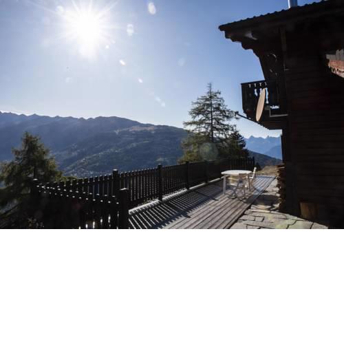 Sublime chalet traditionnel à Mase