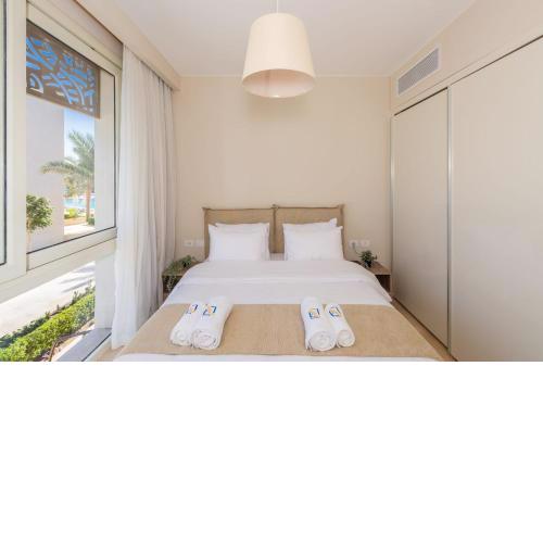 Subtle & Simple 2 BDR Mangroovy Free Beach & Pool Access
