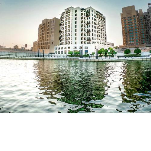 Suha Creek Hotel Apartment, Waterfront Jaddaf, Dubai