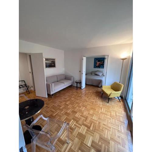 Suite 2 Pièces sur Jardin PARIS