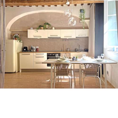 Suite 9, Parma Centro